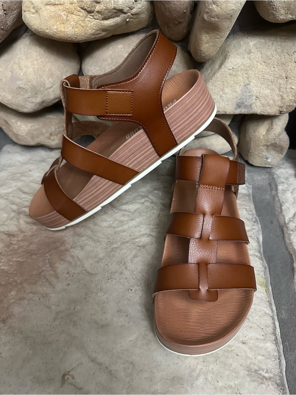 Size 11 WOMENS PROJECT CLOUD BEST SELLING BROWN LEATHER PLATFORM SANDALS